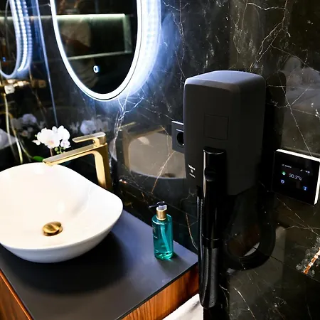 Luxury Iva Affittacamere 3*