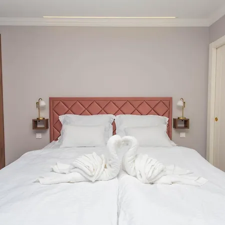 Luxury By Iva Penzion 3*
