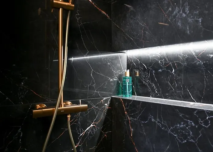 Гостьовий будинок Luxury Iva 3*